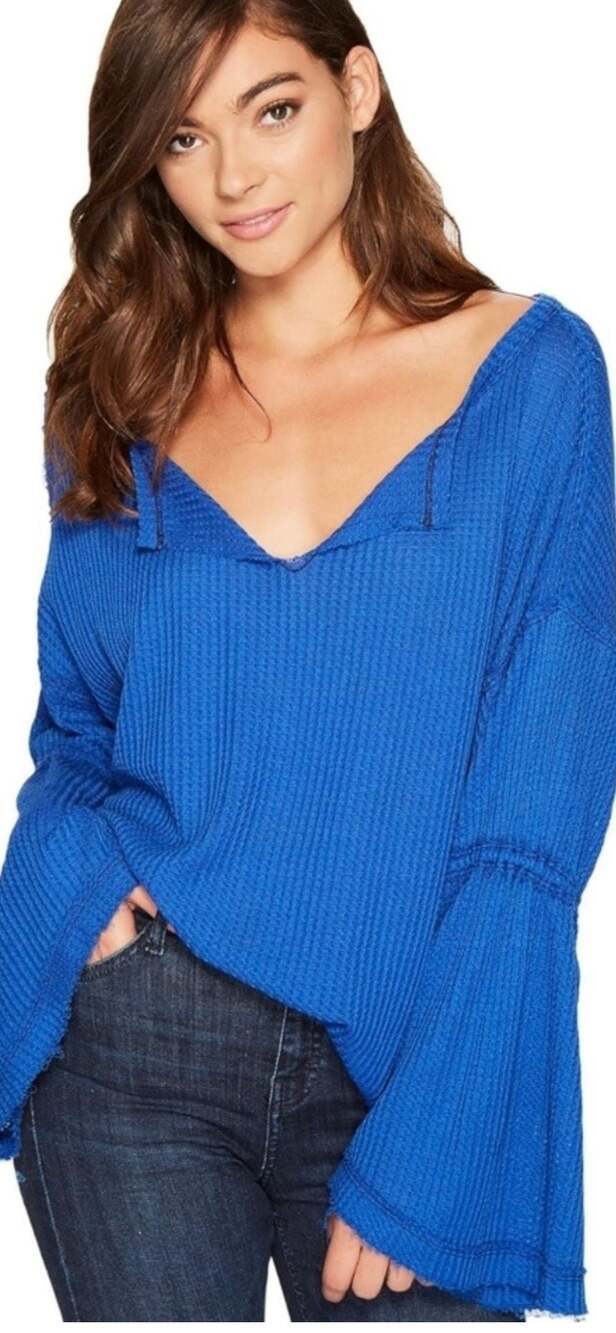 We the Free People Dahlia Thermal Top Long Sleeve Size M Raw Hem Blue Boho